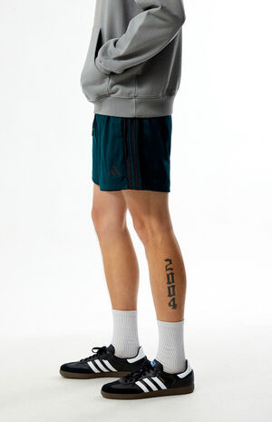 Green Jacquard Shorts image number 3