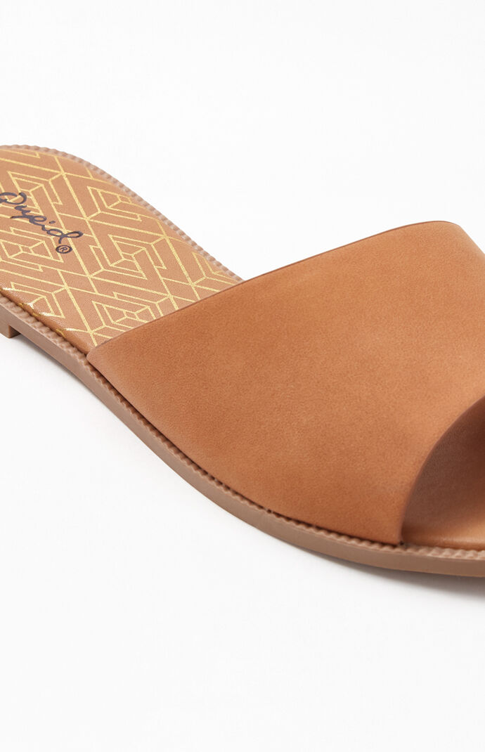 Qupid discount desmond sandal