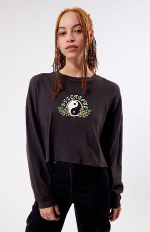 Beach Boyfriend Cropped T-Shirt image number 1