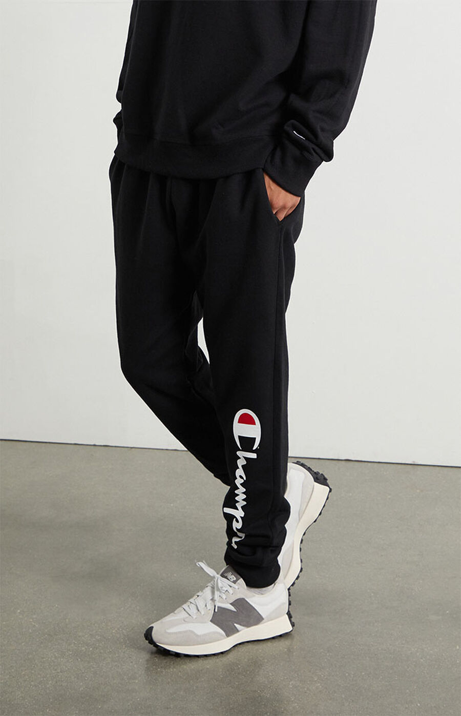 SAND SCRIPT SWEATPANT