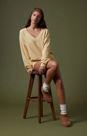 Active Aspen Waffle Knit First String V-Neck Sweatshirt image number 1