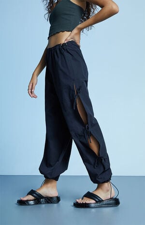 Black Tie Side Parachute Pants Black Tie Side Parachute Pants image number 3