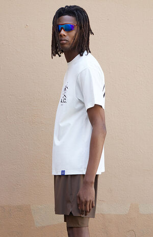 Vintage Wash Heavyweight Riser Graphic T-Shirt image number 5