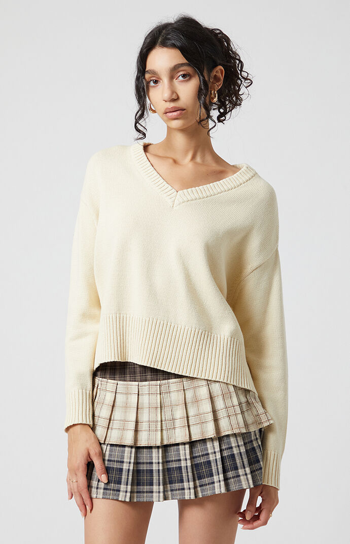 Beverly and Beck Eliza V-Neck Pullover Sweater | Pacsun