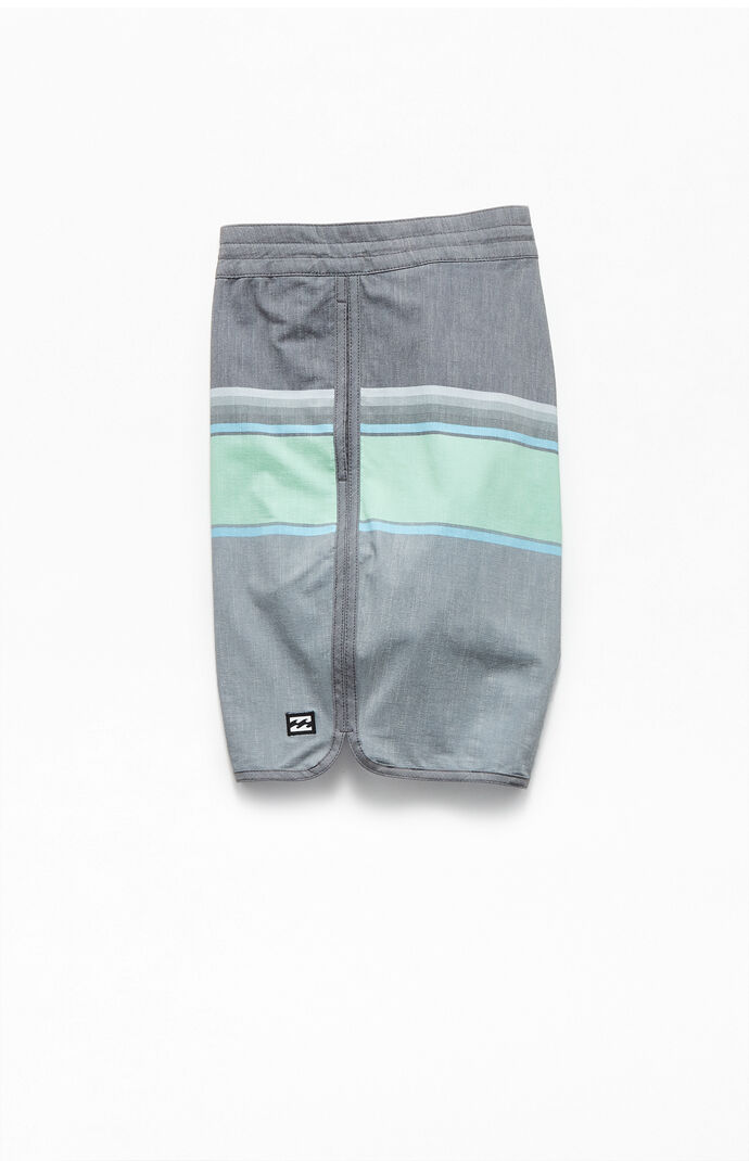 73 Spinner LT 19" Boardshorts