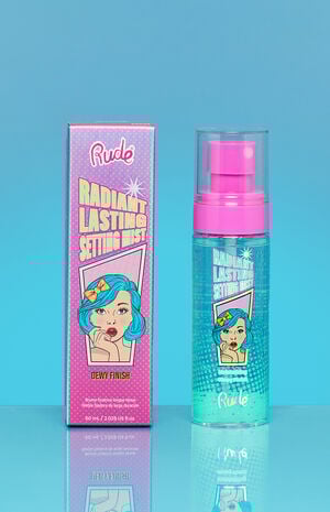 Radiant Lasting Makeup Mist image number 1