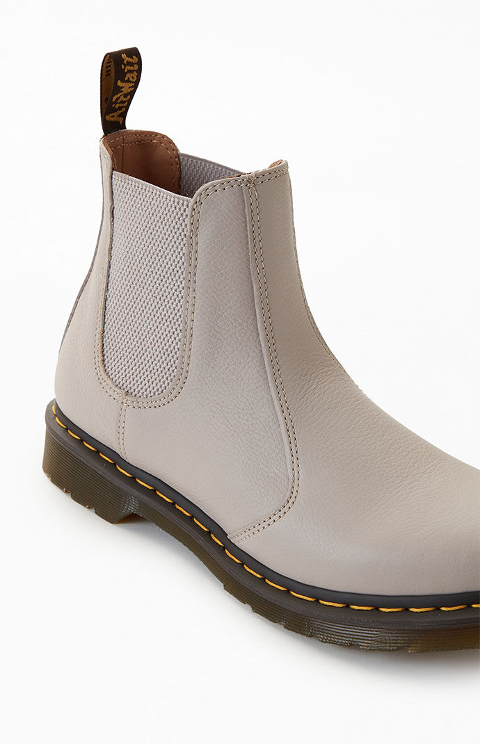 Dr martens hotsell 2976 vintage