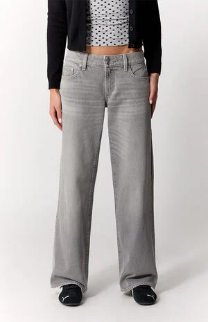 Zoe Low Rise Girlfriend Jeans Button Pocket Gray image number 2