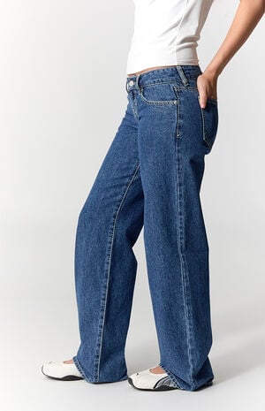 Sammy Ultimate Low Rise Straight Leg Jeans Medium Blue image number 4