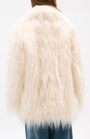 Breckenridge Cream Faux Fur Coat image number 3