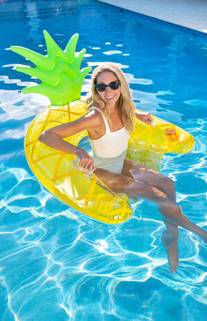 Resort Collection Jumbo Pineapple Sun Chair image number 3