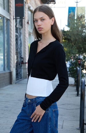 Black Cropped Cardigan image number 2