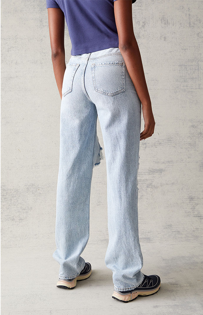 Boyfriend jeans light blue top