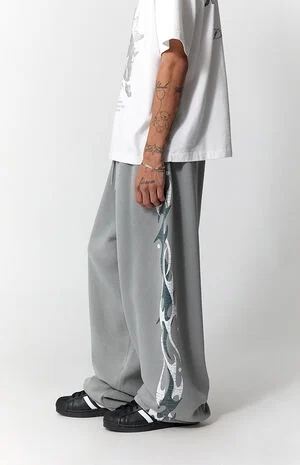 Graphic Extreme Fleece Baggy Sweatpants image number 3