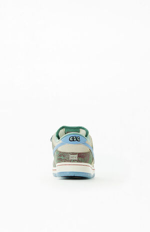 Dunk Low SB x Crenshaw Skate Club Sneakers image number 3