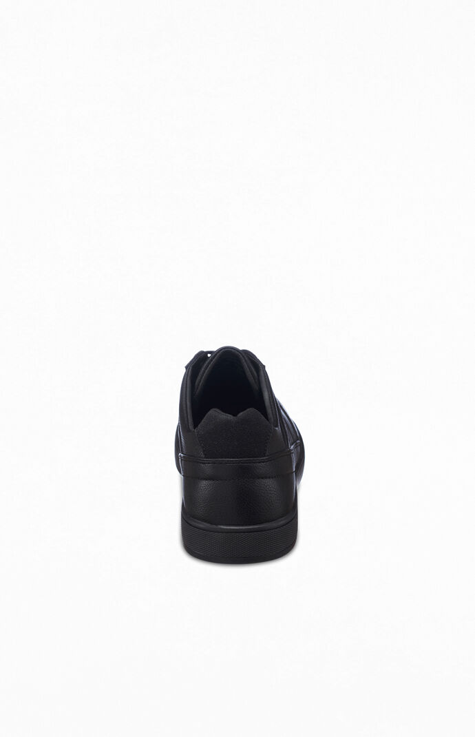 Low Top Court Shoes
