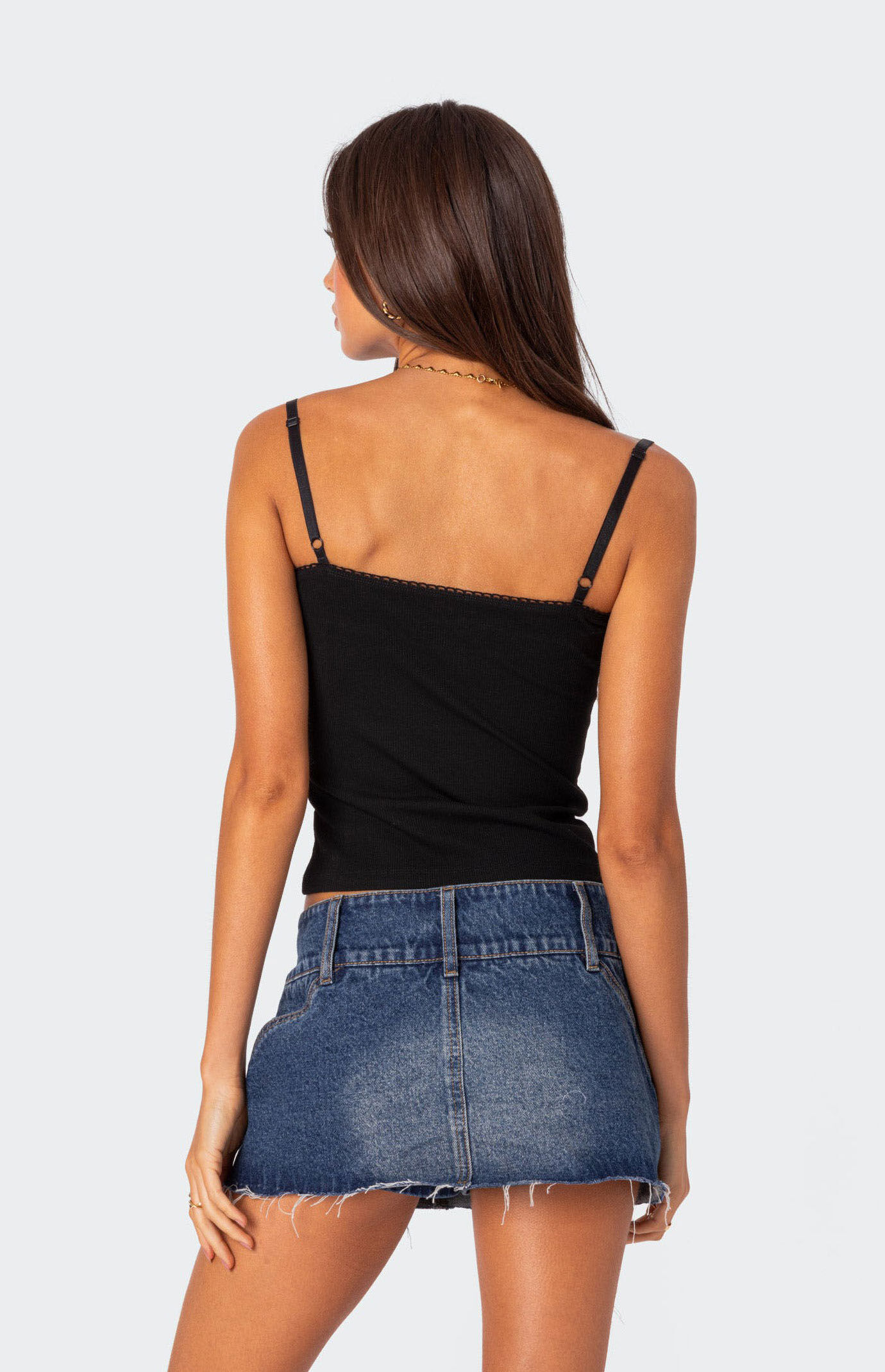 CUP IN TANKTOP | OLNE NUE