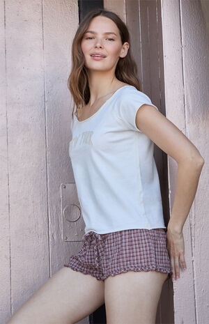 White New York Applique Off-The-Shoulder Top image number 2