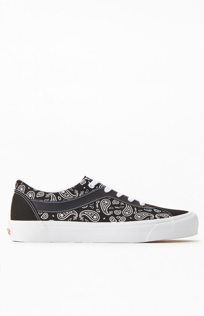 Black & White Paisley Bold Ni Shoes
