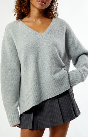 Elin V-Neck Oversized Sweater image number 3