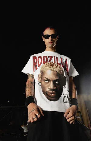 x nWo Grail T-Shirt image number 1