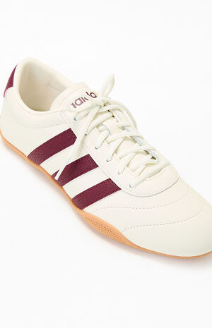 Women's White & Burgundy Grand Court Low Sneakers image number 6