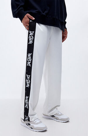 Fashion Scholarship Fund x Oli Snap Pants image number 3