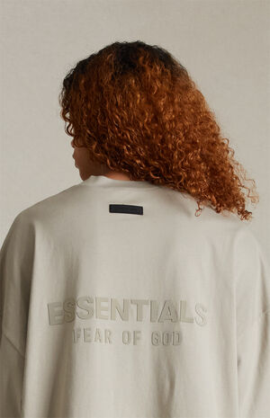 Seal V-Neck T-Shirt image number 4