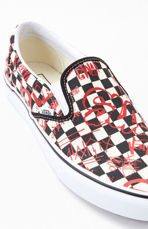 vans slip on checkered red