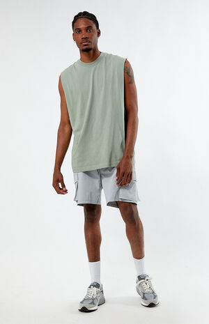 Solid Muscle Tank Top image number 4