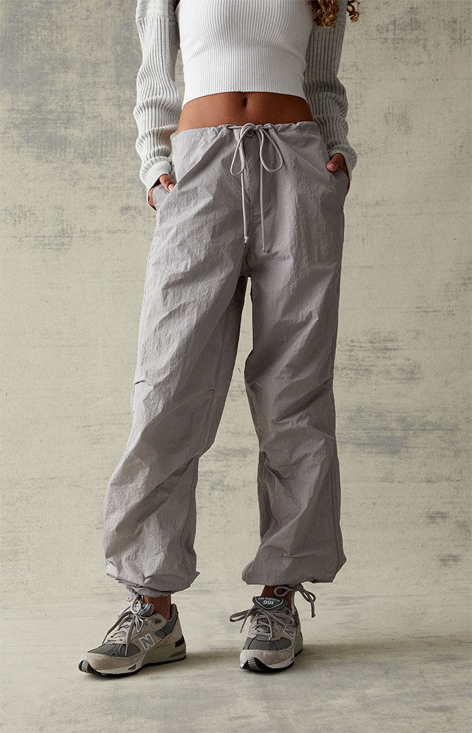 Shiny baggy jeans discount