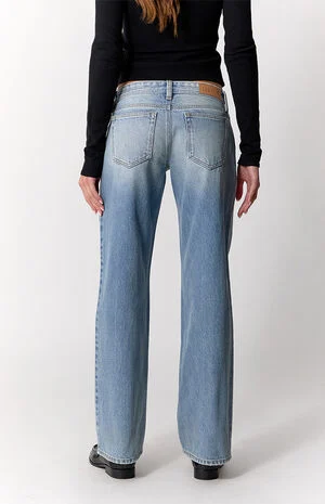 Sammy Ultimate Low Rise Straight Leg Jeans Light Blue image number 4