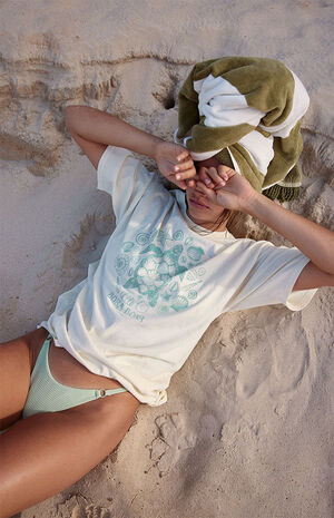 Bora Bora Turtle Oversized T-Shirt image number 1