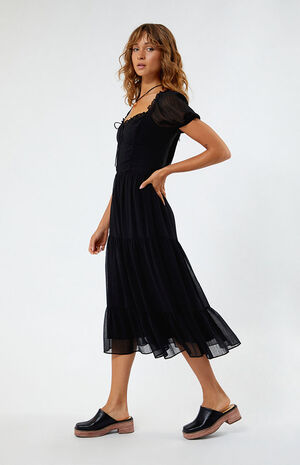 Short Sleeve Tiered Midi Dress image number 2