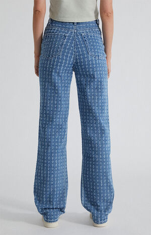 Light Blue Allover Ripped Boyfriend Jeans image number 4