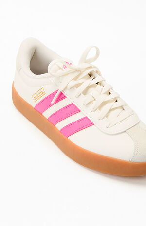 Women's White & Pink VL Court 3.0 Low Sneakers image number 6