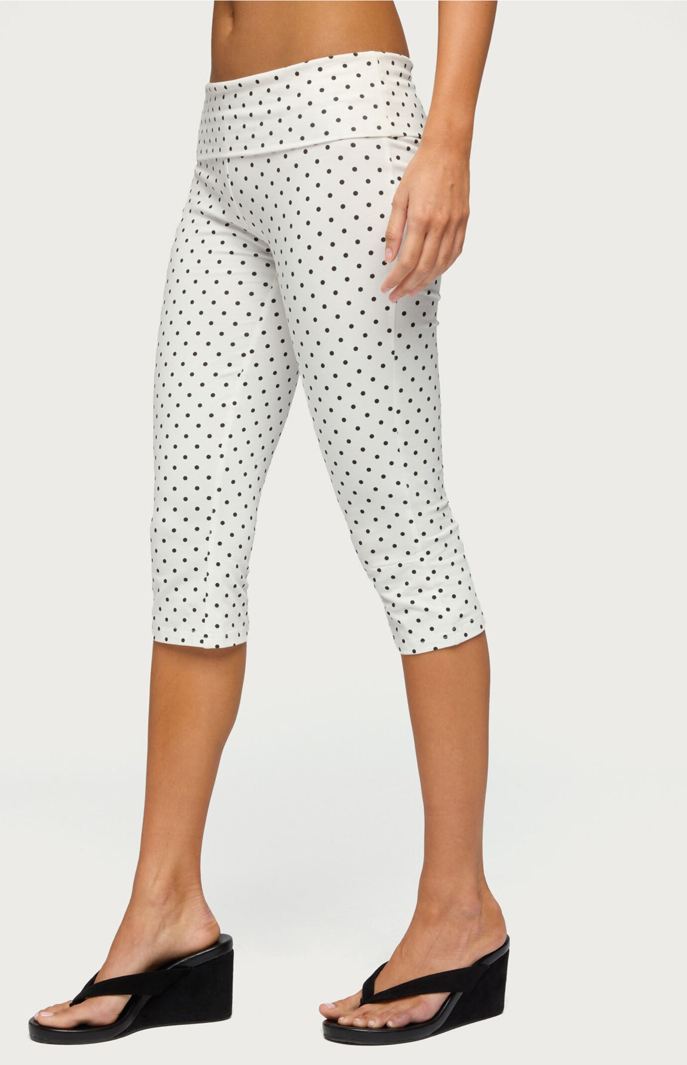 Edikted Eloisa Polka Dot Foldover Capri Pants | Pacsun