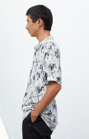 Sondar Short Sleeve Button Up Shirt image number 3