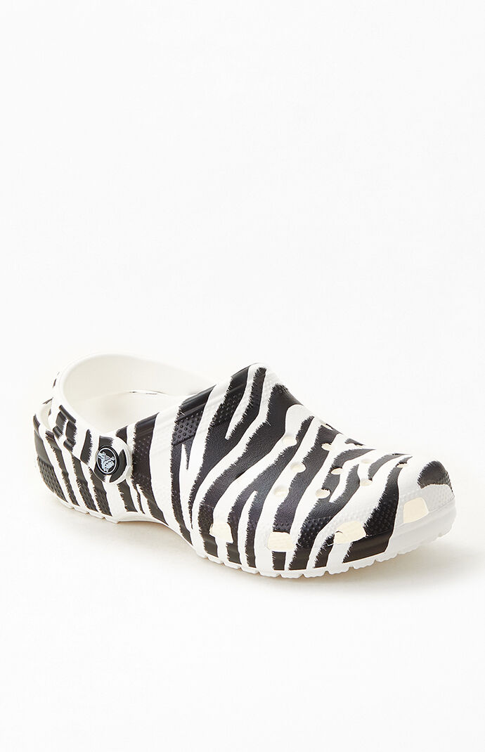 Crocs Classic Animal Print Clog 2024 favors