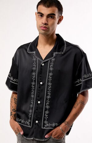 River Resort Camp Shirt image number 2