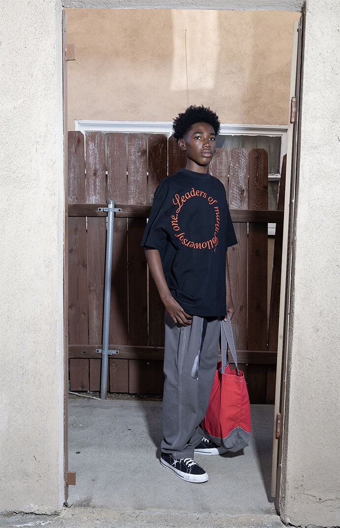 LOVE JONES BY HENRY Leaders T-Shirt