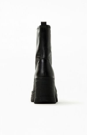 Women's Myles Zip Front Boots image number 3