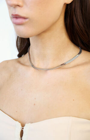 Brooklyn Flat Herringbone Necklace image number 3