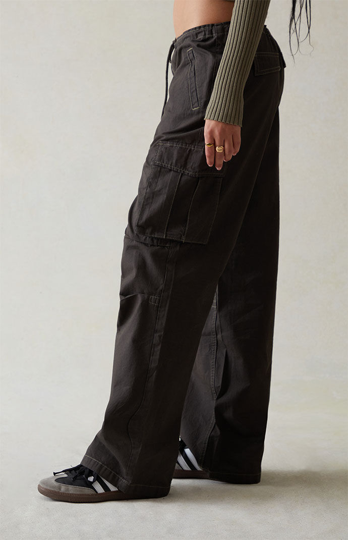【YOURNUS】Pigmented Over Wide Cargo Pants Mid-Rise Fluid Cargo Trouser in Pants & Shorts | Vince