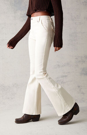 Vanilla Mid Rise Bootcut Jeans image number 3