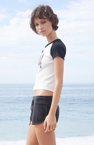 44 Ribbed Raglan Cropped T-Shirt image number 3