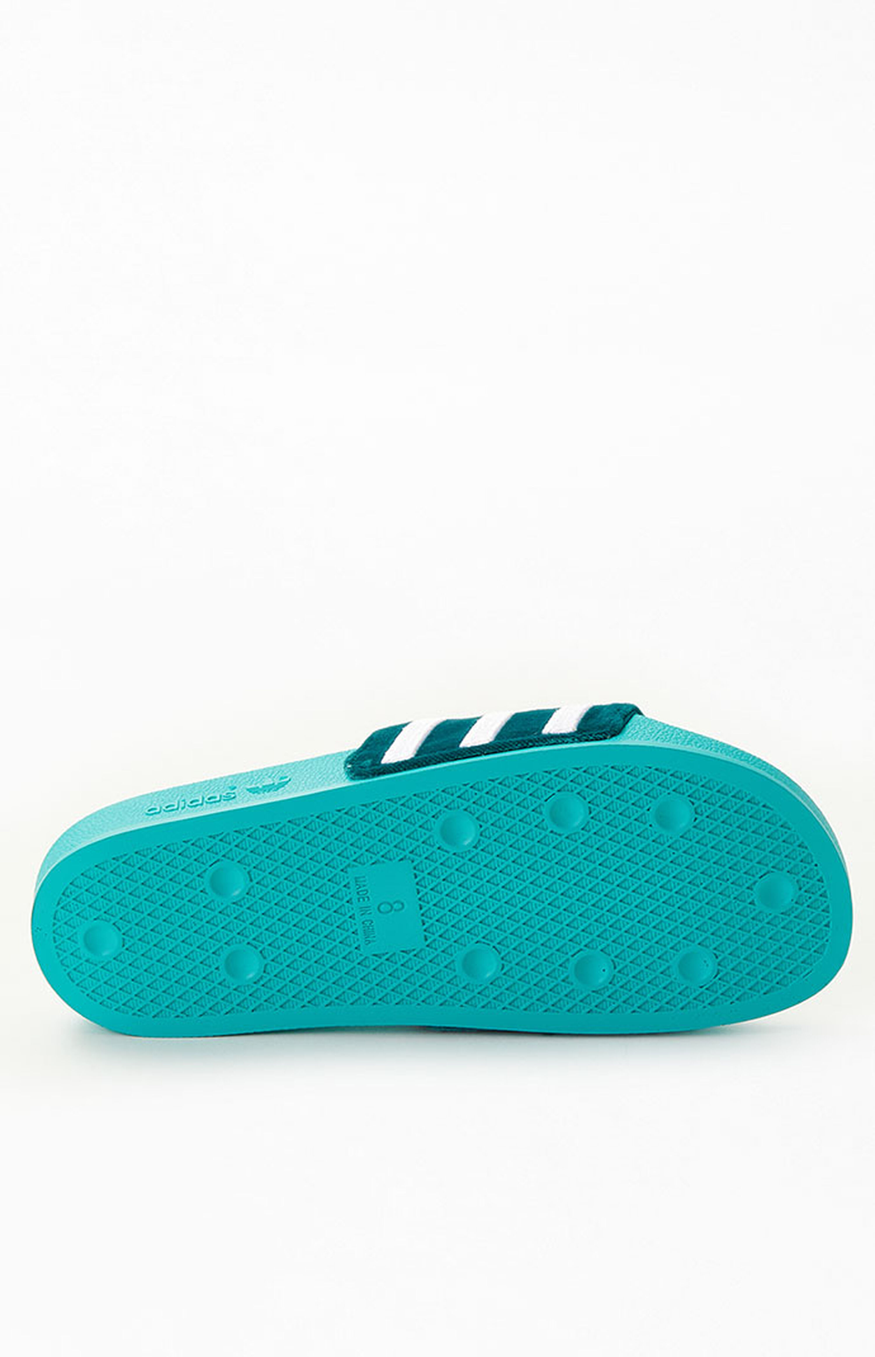 mint adilette