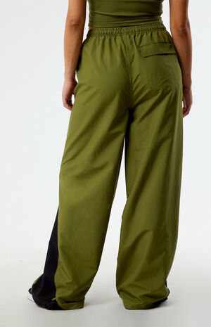 Green Dare To Relaxed Parachute Pants image number 4