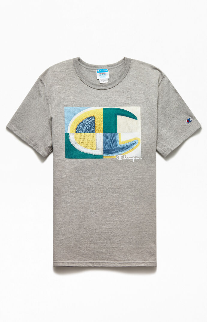 Gray C Short Sleeve Graphic T-Shirt