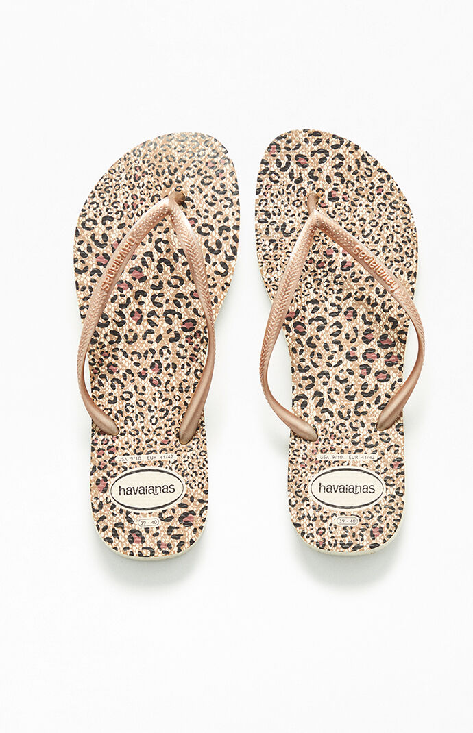 havaianas leopard flip flops